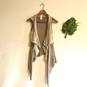 Anthropologie vest